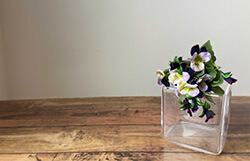 陰部の痛みとかゆみが治らない。受診したほうがよい？